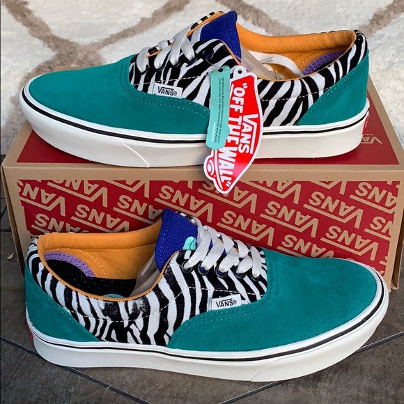 vans zebra comfycush era